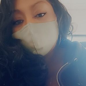 Meet your Posher, Makena